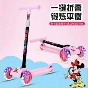 Scooter infantil de dibujos animados de mickey y minnie mouse (con ruedas luminosas LED) 90153F