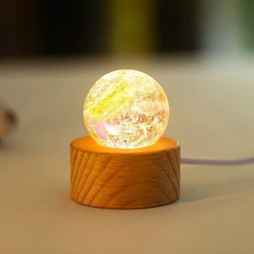 Bola de cristal bonita ''Violeta'' LED860